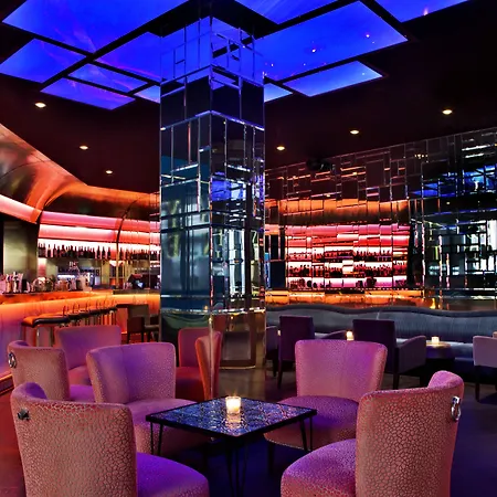 Intercontinental By Ihg Otel