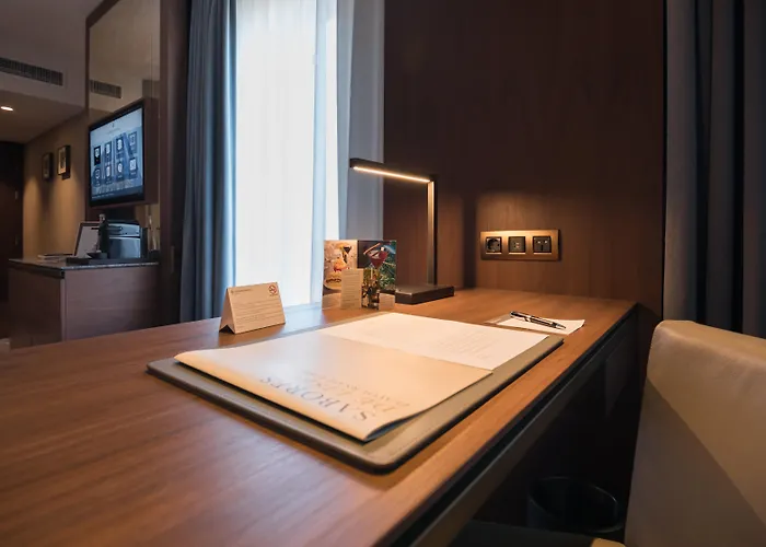 Intercontinental By Ihg 5*