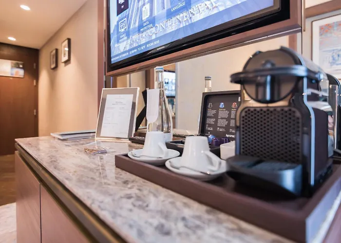 Intercontinental By Ihg Hotell