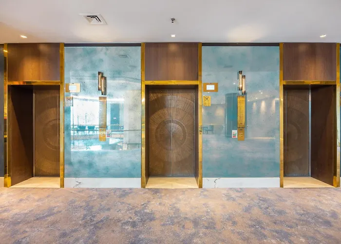 Intercontinental By Ihg