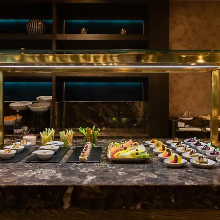 Intercontinental By Ihg 5*