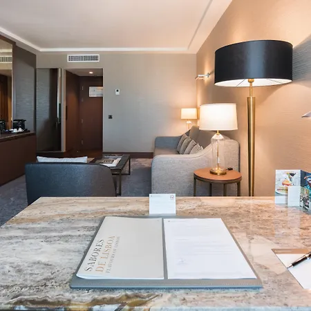Intercontinental By Ihg מלון