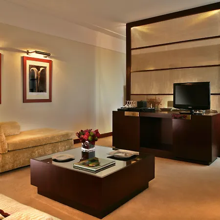 Intercontinental By Ihg Отель